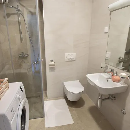 Appartement Lina - Pg, 1 Bedroom *